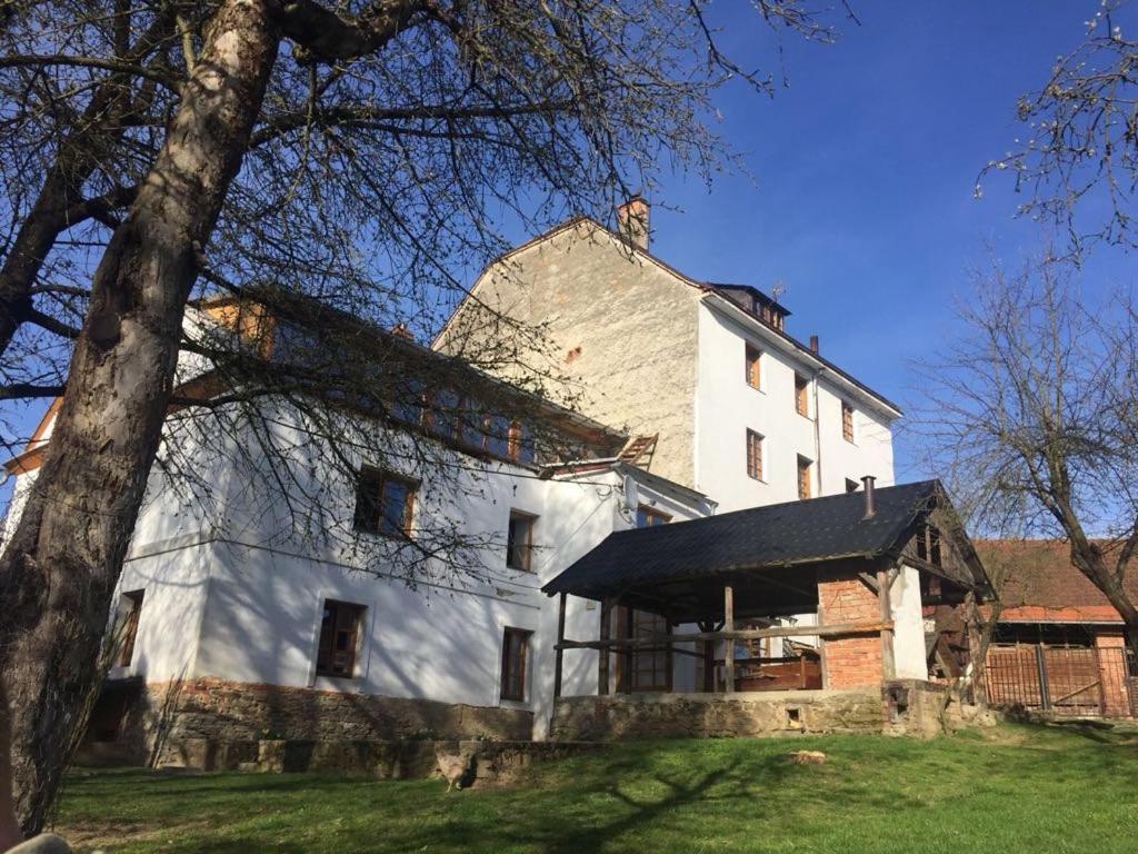 Wintermill Apartment Laznicky Bagian luar foto